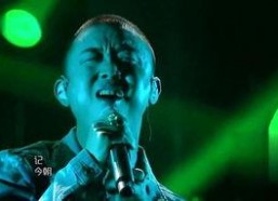 全娱乐圈都在吃瓜歌手,全明星阵容集体“吃瓜”歌手